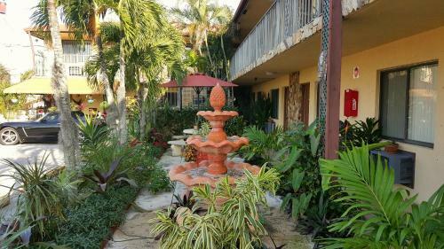 Lago Motor Inn