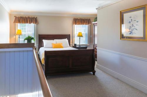 Bed & Breakfast Essex Street Inn