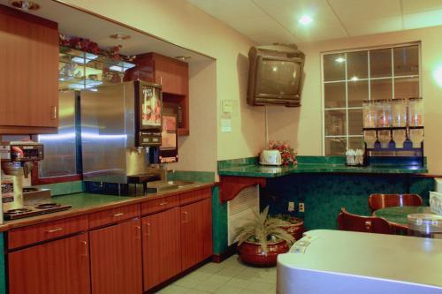 Hotel Garden City Inn