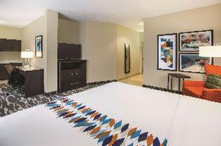 Holiday Inn Express Hotel & Suites Kokomo