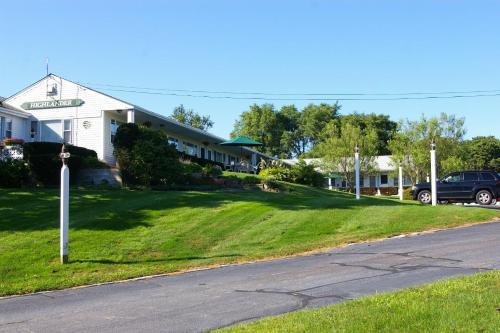 Chatham Highlander Motel