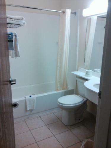 Hotel Microtel Inn And Suites Eagle Pass