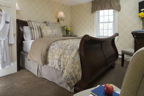 Bed & Breakfast Old Harbor Inn