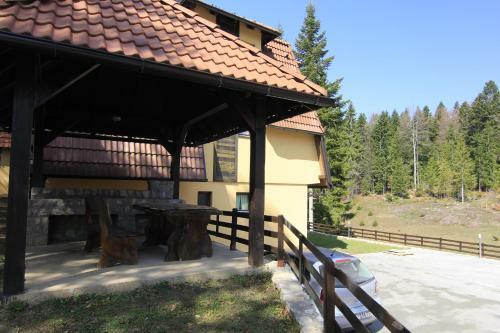 Apartamento Mitrova?ki Konak