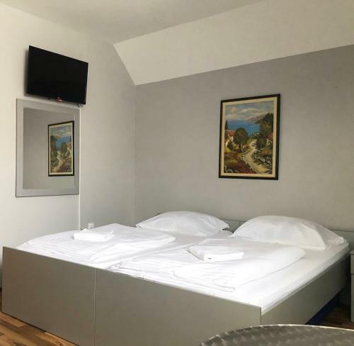 Hostal Guest House Aleksandra