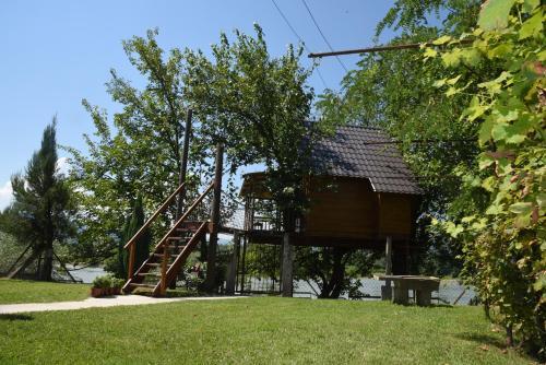 Holiday Home Ku?ica Na Drvetu