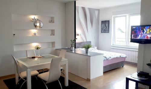 Apartment Silver Star