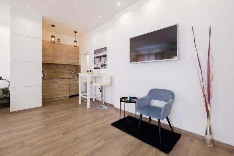 Central Business Apartment Exclusive