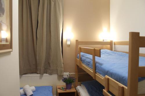 Hostal Wake Up Apartments And Rooms