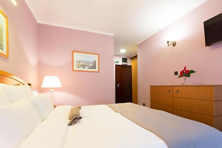 Hotel Sterling Garni