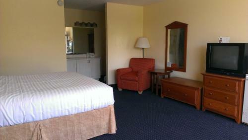 Motel Calloway Inn And Suites