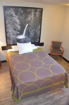 Hotel Super 8 Roseburg