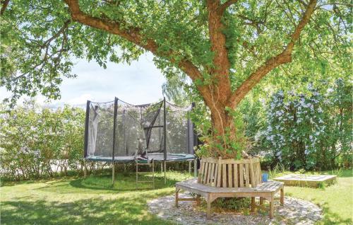 Three-bedroom Holiday Home In Saltsjo-boo