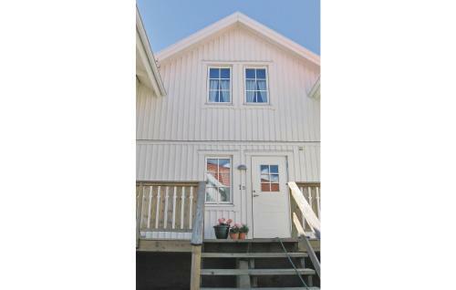 Holiday Home T�ngesundsv�gen Moll�sund
