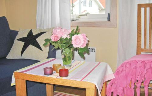 Holiday Home T�ngesundsv�gen Moll�sund
