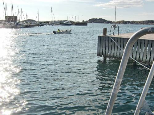 Two-bedroom Holiday Home In Sk�rhamn 1