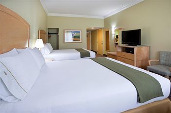 Holiday Inn Express Hotel & Suites Vacaville