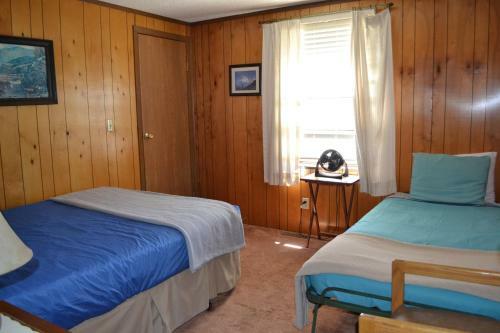 Motel White Eagle Inn & Family Lodge