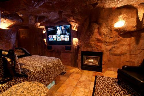 Hotel Black Swan Inn Luxurious Theme Rooms