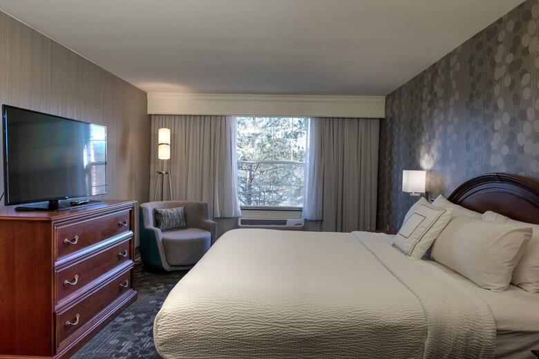 Hotel Courtyard Chapel Hill