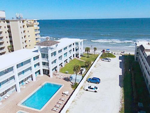 Hotel Coastal Waters Inn
