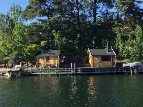 Lillstuga Str�mma
