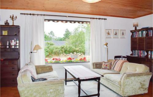 Four-bedroom Holiday Home In Vejbystrand