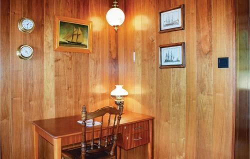 Four-bedroom Holiday Home In Vejbystrand