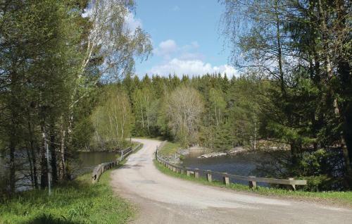 Two-bedroom Holiday Home With Lake View In Dals Ed