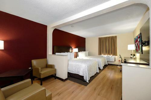 Hotel Red Roof Inn Plus+ & Suites Opelika