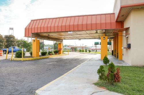 Motel Travelodge Opelika