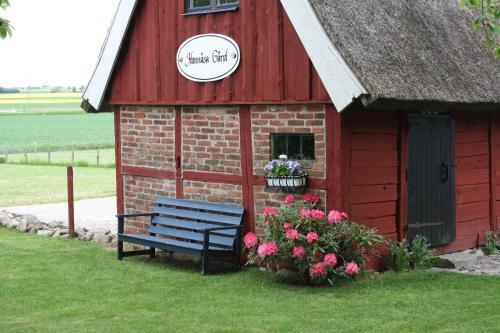 B&B Hann�sa G�rd