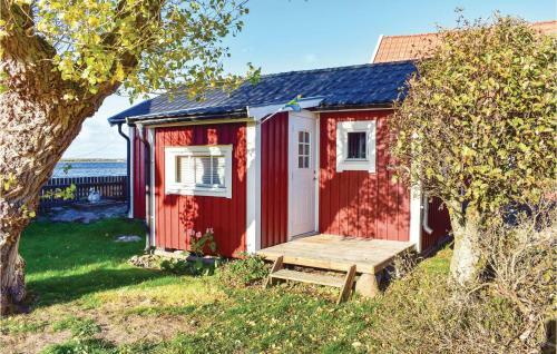 Three-bedroom Holiday Home In Torhamn