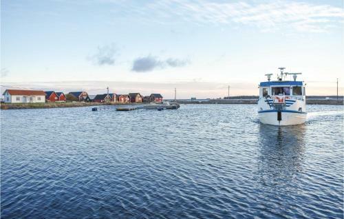 Three-bedroom Holiday Home In Torhamn