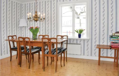 Three-bedroom Holiday Home In Odeshog