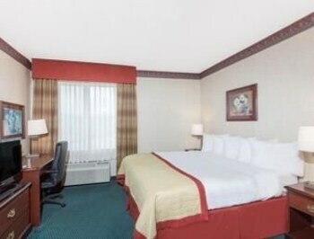 Hotel Baymont Inn And Suites Jonesboro