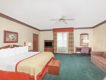 Hotel Baymont Inn And Suites Jonesboro