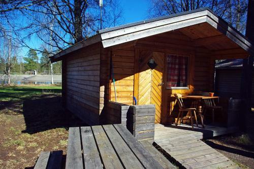 Lits Camping, Stugby Och Kanot