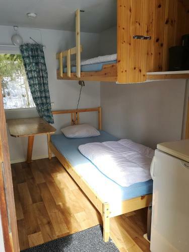 Lits Camping, Stugby Och Kanot