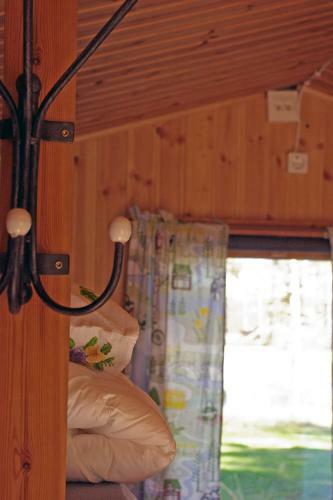 Lits Camping, Stugby Och Kanot