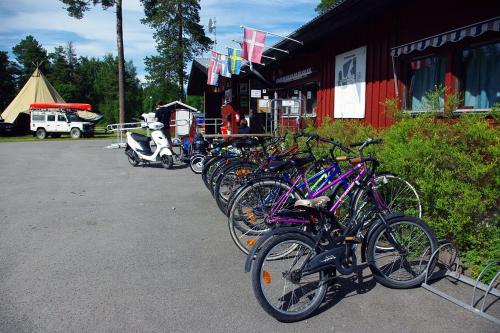 Lits Camping, Stugby Och Kanot