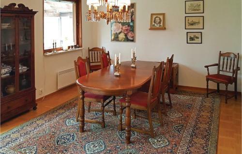 Four-bedroom Holiday Home In Falsterbo