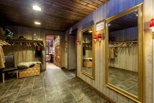 Hostal J A Ranch Bed & Breakfast