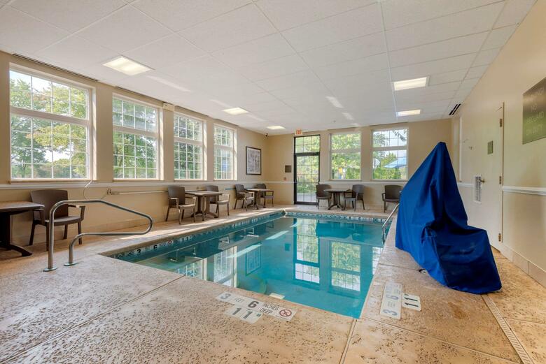 Hotel Comfort Inn University