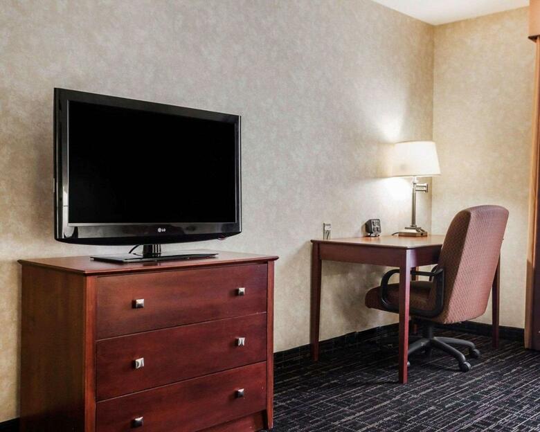 Hotel Comfort Suites - Independence