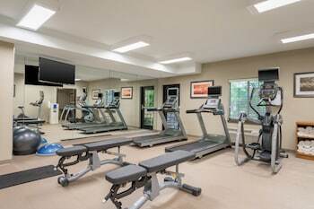 Hotel Staybridge Suites Kansas City-independence
