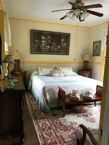 Maureen's Bed And Breakfast