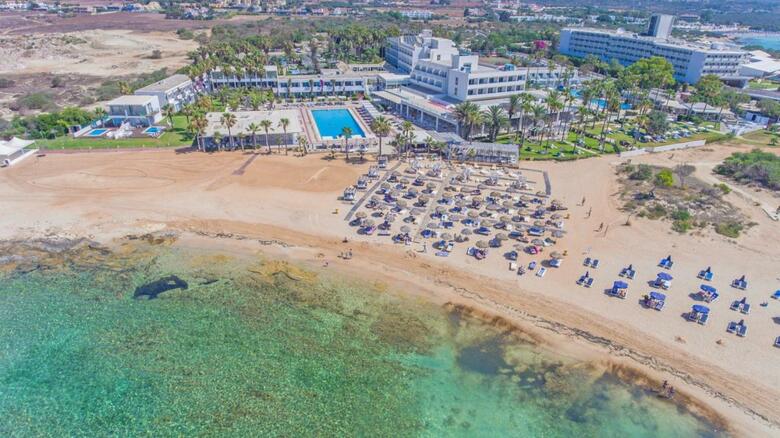 Hotel Dome Beach Resort