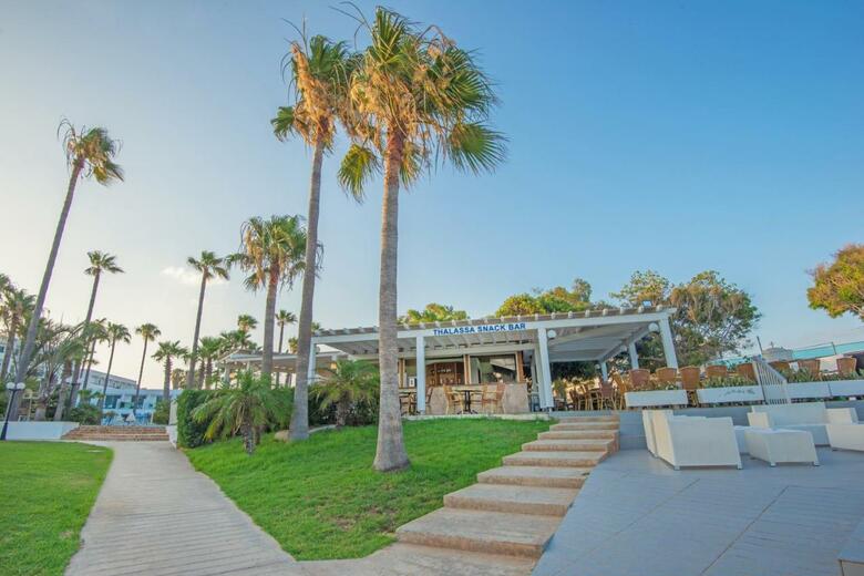 Hotel Dome Beach Resort