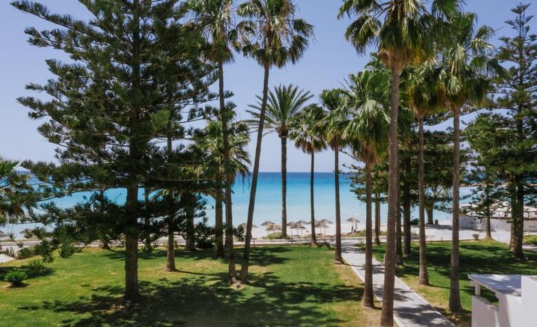 Hotel Nissi Beach